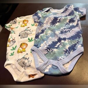 Baby Onesies 6-9 months with Animal and Tie-Dye Patterns